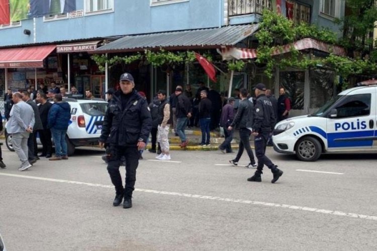 Kocaeli'de tatlıya bağlamak i&ccedil;in bir araya gelmişlerdi, bu kez kavga &ccedil;ıktı!