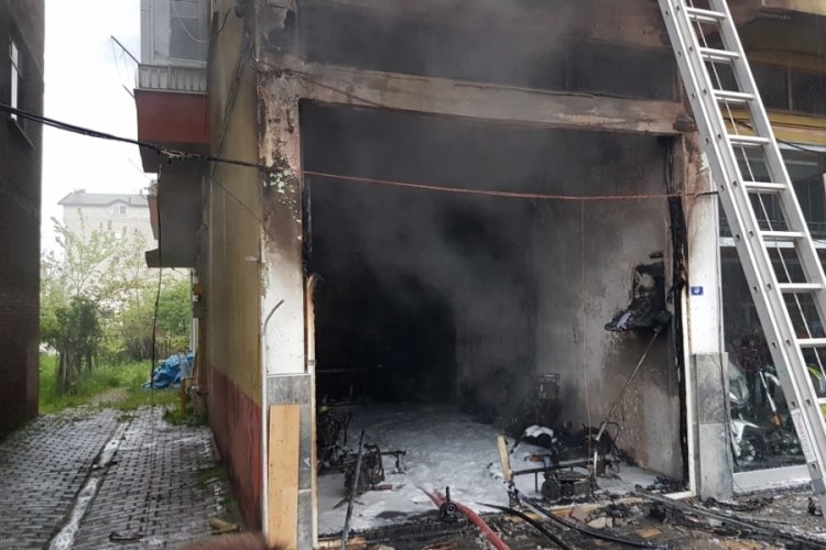 Samsun'da tamirhane yangını