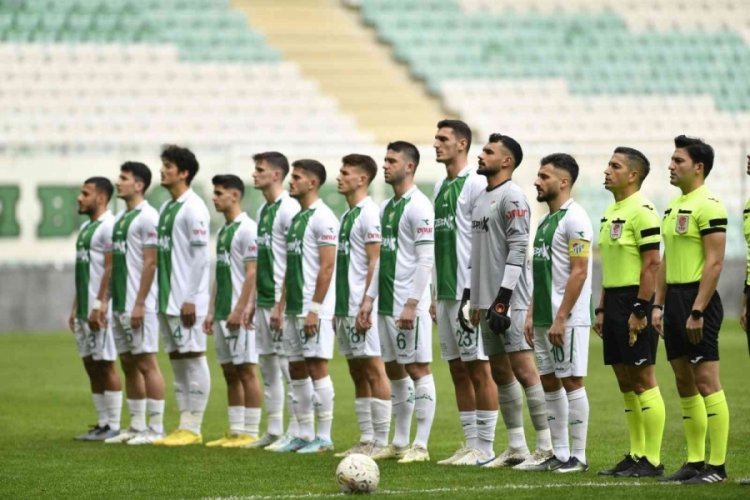 Bursaspor 2 futbolcusuyla s&ouml;zleşme uzattı!