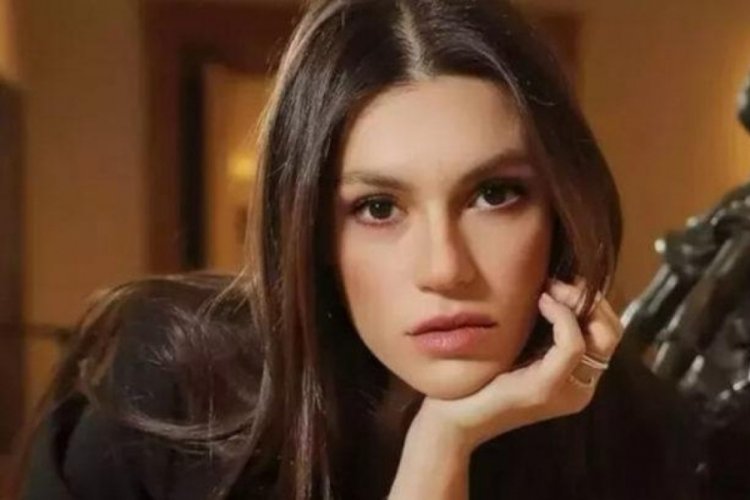 Y&uuml;sra Geyik'in cesur pozları
