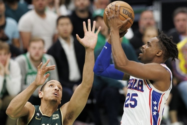 Philadelphia, Boston'ı yenerek seride 3-2 &ouml;ne ge&ccedil;ti