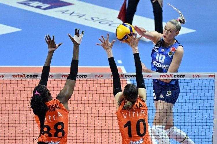 Eczacıbaşı-Fenerbah&ccedil;e serisinde 3'&uuml;nc&uuml; ma&ccedil; yarın yapılacak