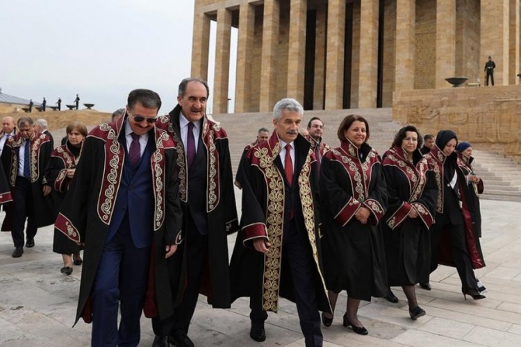Danıştay &uuml;yeleri Anıtkabir'i ziyaret etti