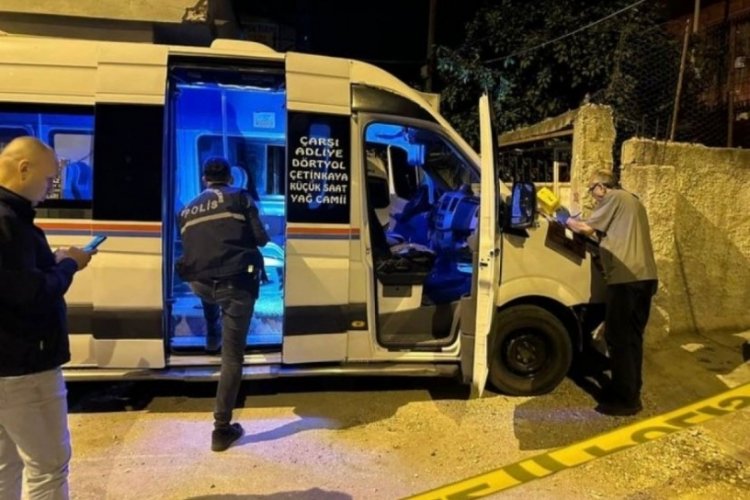Adana'da dolmuş s&uuml;r&uuml;c&uuml;s&uuml; silahlı saldırıda &ouml;ld&uuml;! 1.5 ay &ouml;nce evlenmişti