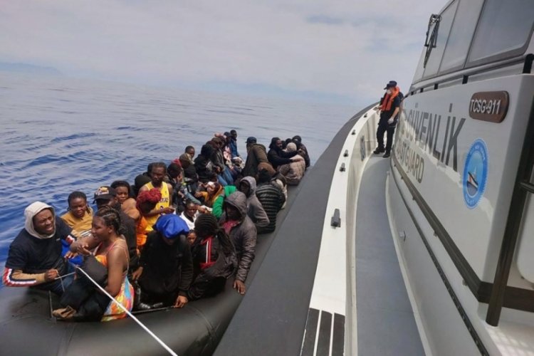 Muğla'da 46 d&uuml;zensiz g&ouml;&ccedil;men kurtarıldı