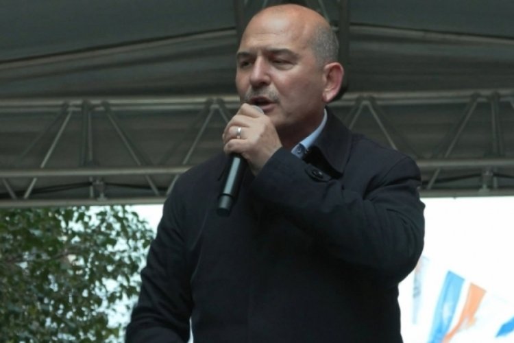 Bakan Soylu'dan konuşması sırasında m&uuml;zik a&ccedil;an CHP standına tepki