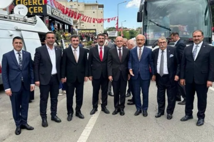 Batman'da Mehmet Şİmşek s&uuml;rprizi