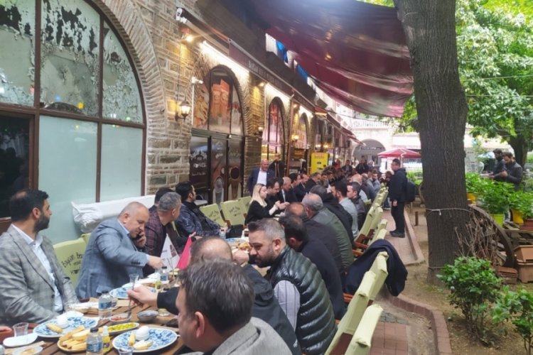 Efkan Ala, Bursa Fidan Han'da esnafla buluştu