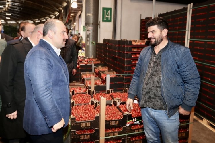 Mustafa Varank, Bursa Kent Hali esnafıyla bir araya geldi