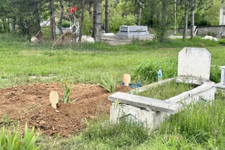 Kastamonu'da evde &ouml;l&uuml; bulunan bebeğin bakımsızlıktan &ouml;ld&uuml;ğ&uuml; belirlendi