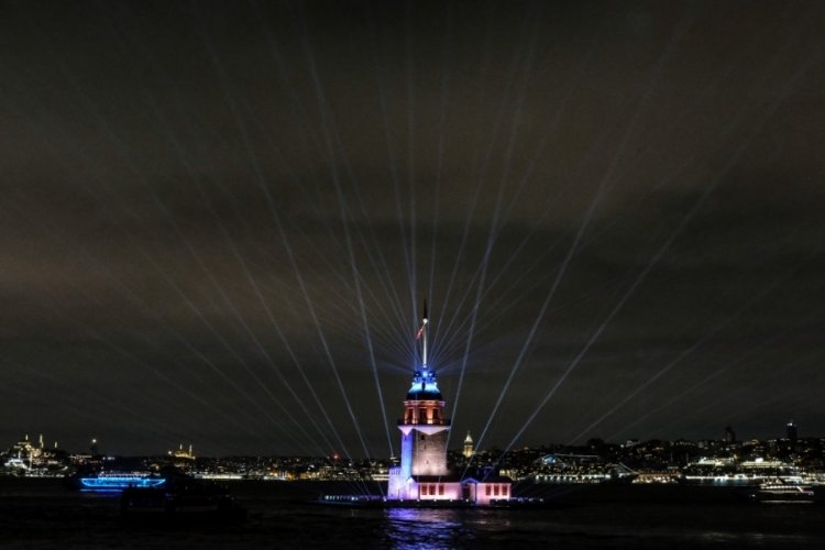 Kız Kulesi yeniden İstanbullularla buluştu