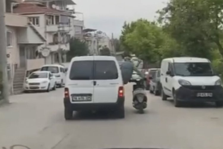 Bursa'da motosikletli tehlikeli yolculuk