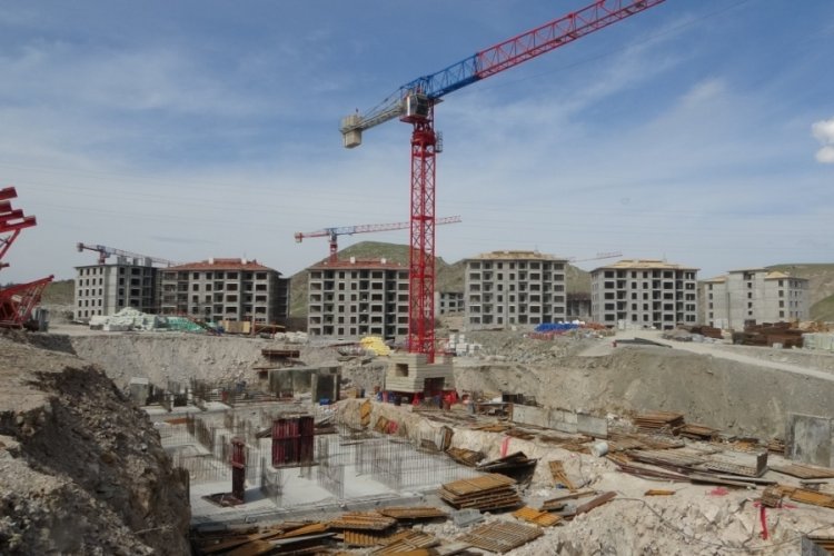 Malatya'da yaralar sarılıyor