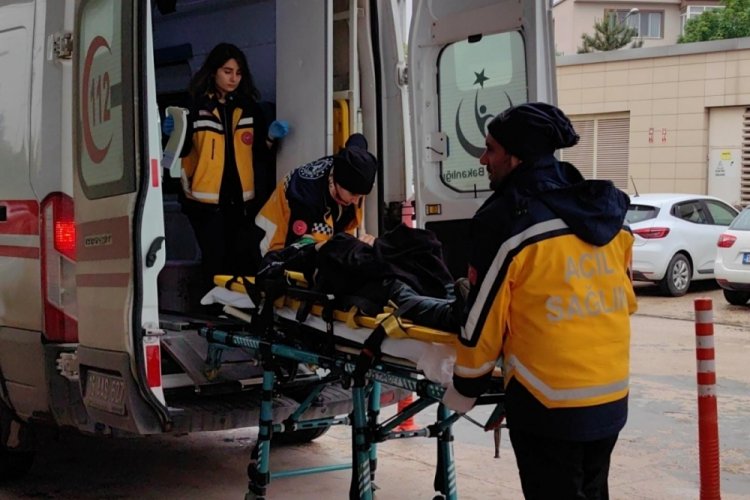 Bursa'da &ccedil;anak anten takan usta &ccedil;atıdan d&uuml;şt&uuml;