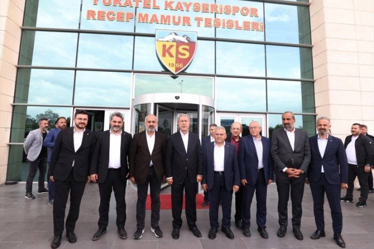 Bakan Akar'dan Kayserispor'a ziyaret