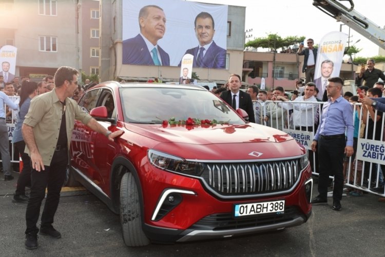 &Ouml;mer &Ccedil;elik, Millet Bah&ccedil;esi a&ccedil;ılışına Togg ile geldi