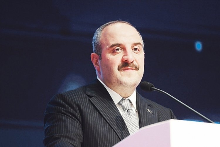Bakan Varank: Cumhurbaşkanımız i&ccedil;in Yine Reis Yeniden Reis diyoruz
