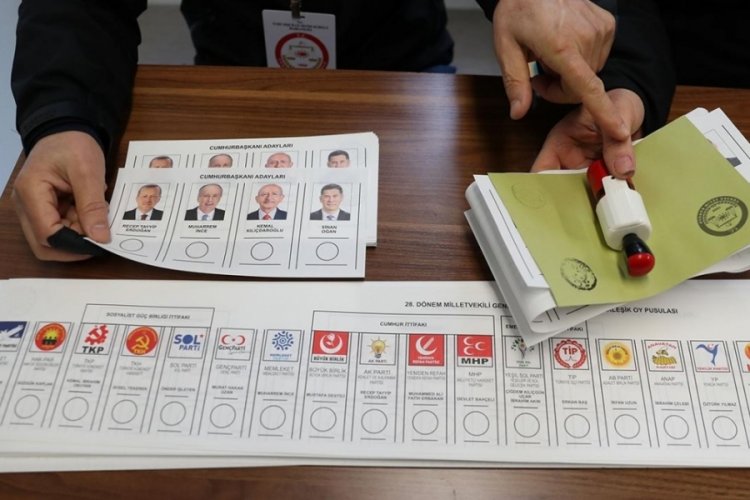 TRT'den se&ccedil;im &ouml;ncesi son mesajlar veriliyor