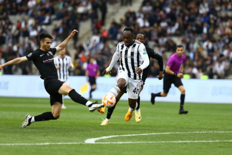 Beşiktaş, dostluk Azerbaycan'ın Sabah takımıyla berabere kaldı