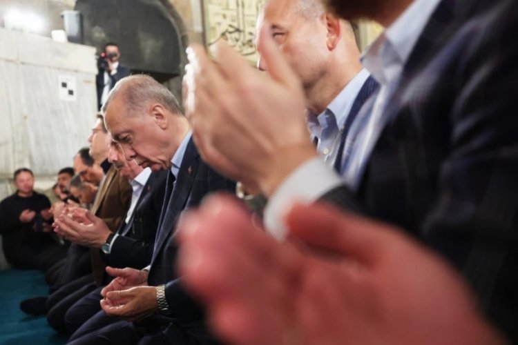 Erdoğan se&ccedil;im programını Ayasofya'da sonlandırdı