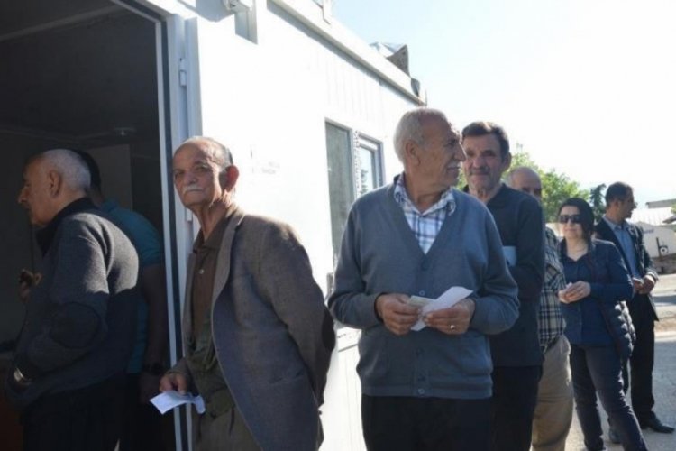 Kahramanmaraş'ta vatandaşlar oylarını kullanmaya başladı