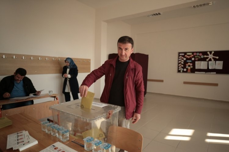 İl değiştiren Karyağmazlılar yeni yerleşim yerinde ilk kez oy kullandı