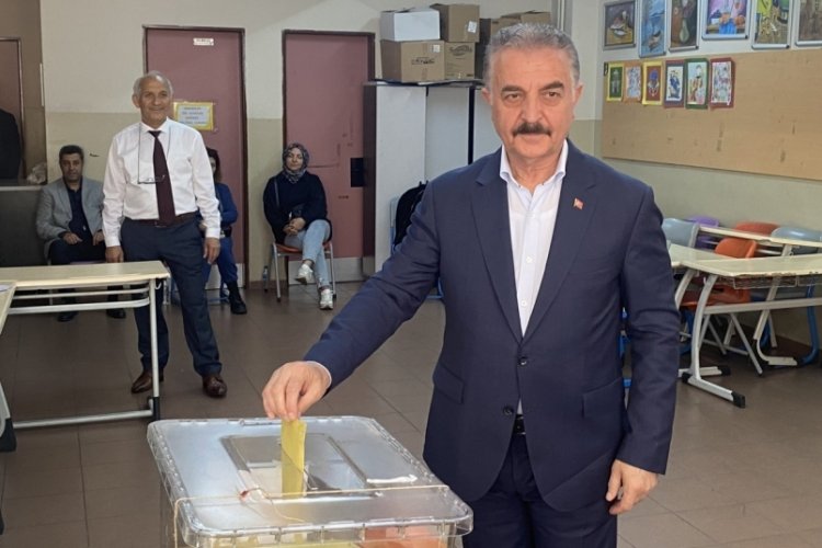 MHP Genel Sekreteri B&uuml;y&uuml;kataman, oyunu Bursa'da kullandı