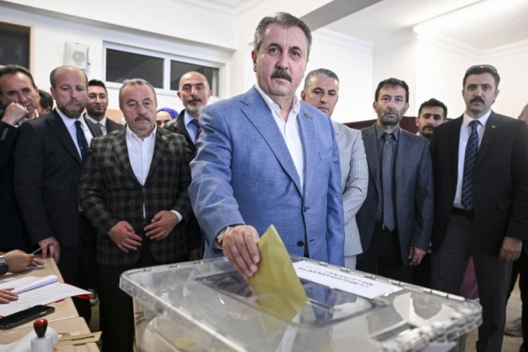 BBP Genel Başkanı Destici, oyunu kullandı