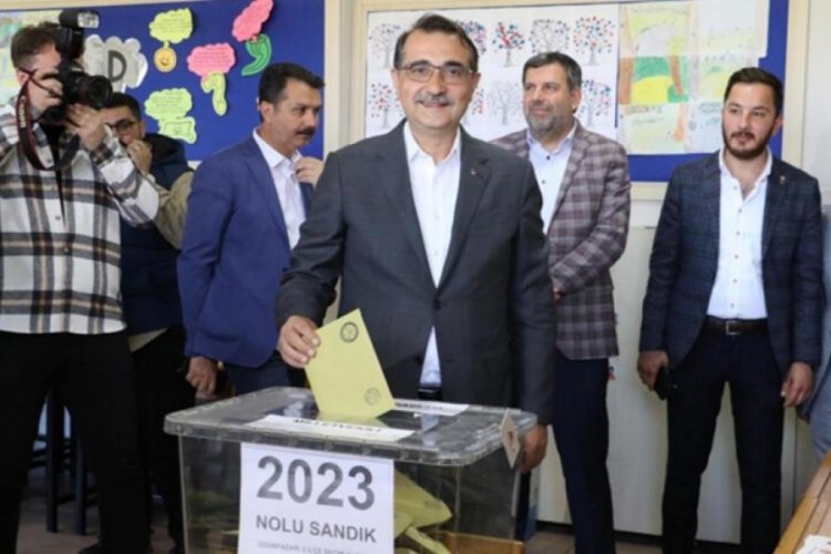 Bakan D&ouml;nmez, Eskişehir'de oyunu kullandı