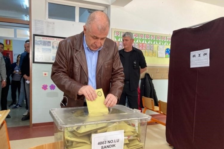 &Uuml;mit &Ouml;zdağ, oyunu kullandı