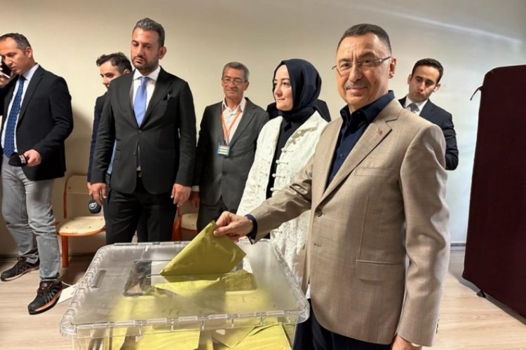 Fuat Oktay, oyunu kullandı
