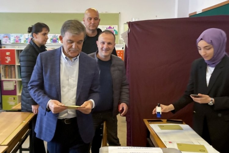11. Cumhurbaşkanı Abdullah G&uuml;l, oyunu kullandı