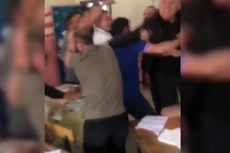 Şanlıurfa'da sandık başında 'toplu oy kullanımı' kavgaları