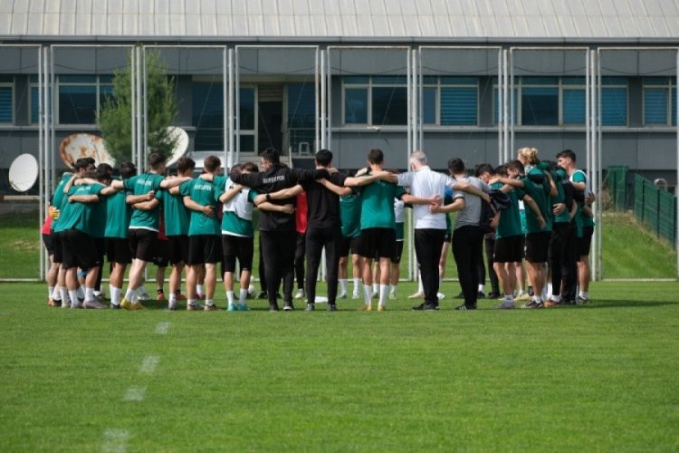 Bursaspor Somaspor'a kenetlendi