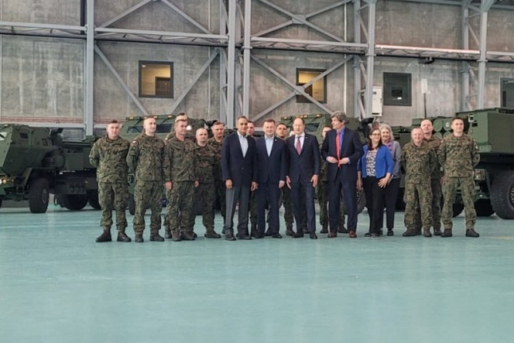 Polonya, ilk HIMARS sistemlerini teslim aldı