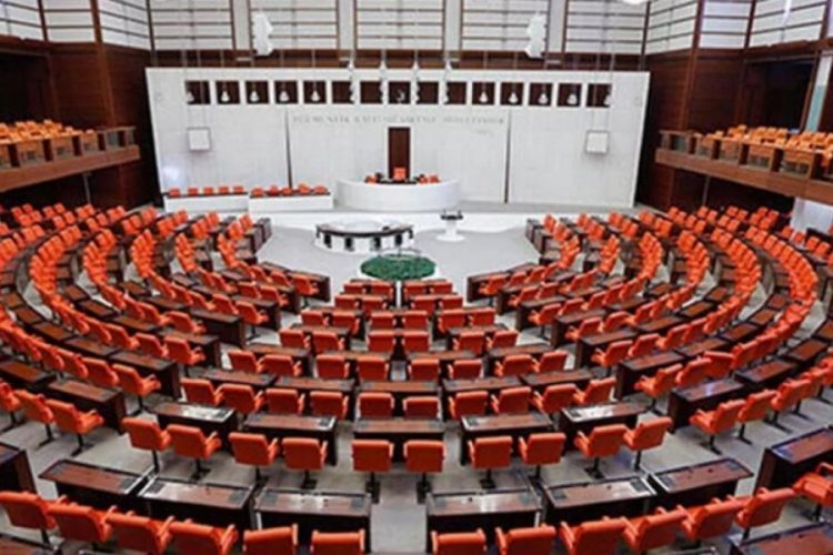 &Ccedil;ukurova kentlerinde 11 kadın milletvekili meclise girdi