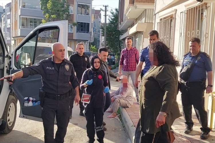 Samsun'da evlenmeye karar veren yaşlı &ccedil;ift birbirini d&ouml;vd&uuml;