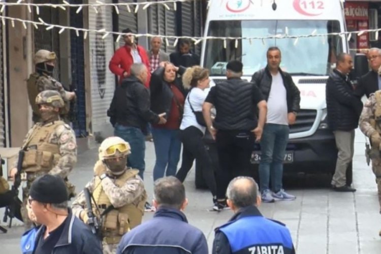 İstanbul'da vahşet! Eşi ile oğlunu &ouml;ld&uuml;rd&uuml;, polise not atıp intihar girişimde bulundu