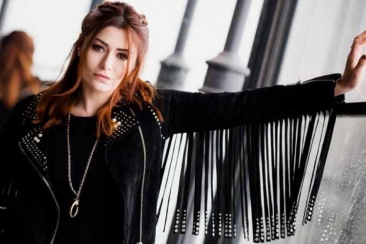 Deniz &Ccedil;akır'dan kararsız se&ccedil;mene &ccedil;ağrı