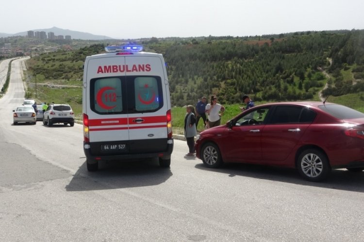 Uşak'ta otomobilin &ccedil;arptığı &ccedil;ocuk ağır yaralandı