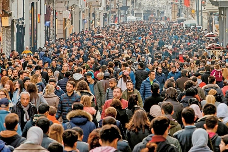 T&uuml;rkiye'nin toplam n&uuml;fusunun y&uuml;zde 15,2'sini gen&ccedil; n&uuml;fus oluşturdu