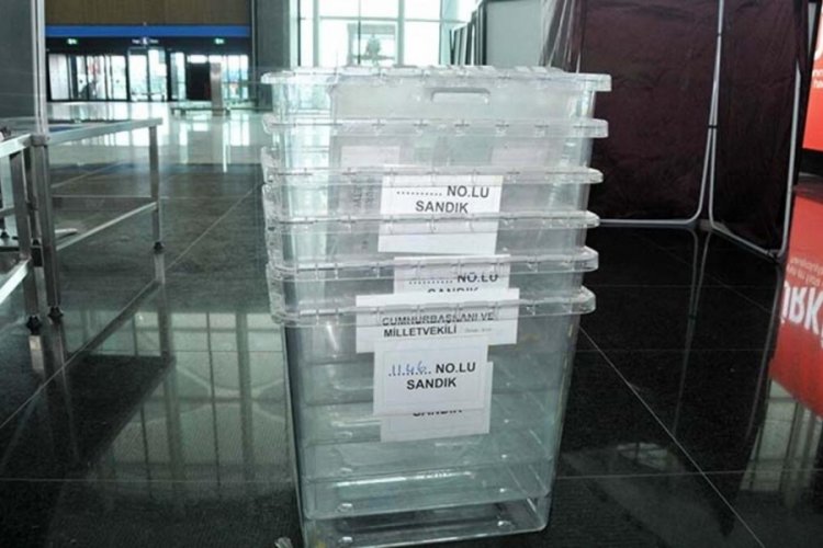 İstanbul Havalimanı'nda se&ccedil;im sandıkları tekrar kuruldu