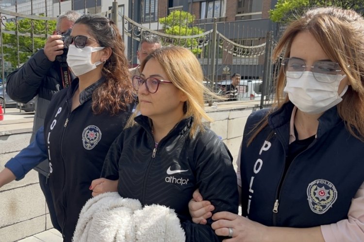 Cumhurbaşkanı'na hakaret eden kadına adli kontrol kararı