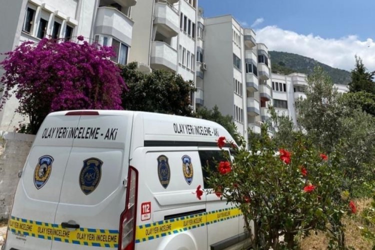 Muğla Fethiye'de 4. kattan d&uuml;şen kadın yaşamını yitirdi