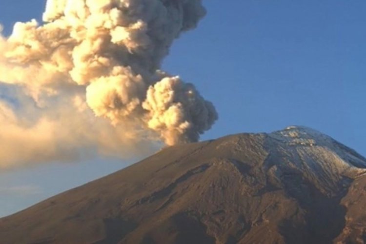 Popocatepetl Yanardağı'ndaki patlamalar okulları tatil etti