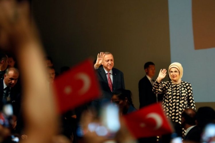 Cumhurbaşkanı Erdoğan'dan yurt dışındaki vatandaşlara se&ccedil;im &ccedil;ağrısı