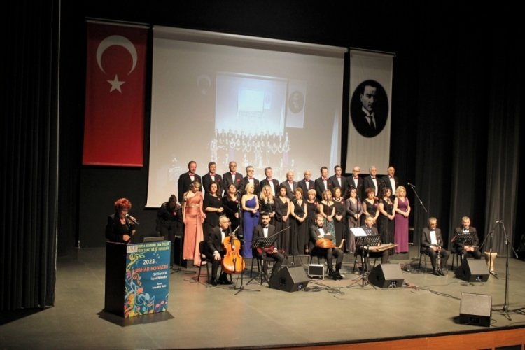 Bursa'da m&uuml;hendis ve mimarlardan muhteşem konser