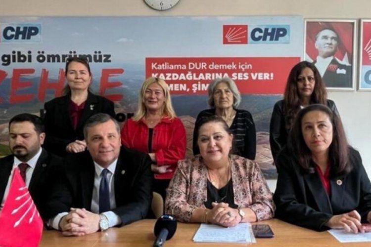 Depremzede paylaşımı CHP'li başkanı g&ouml;revinden etti