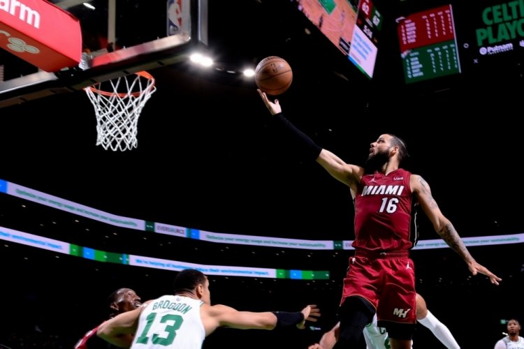 Miami Heat, Boston Celtics serisinde 2-0 &ouml;ne ge&ccedil;ti