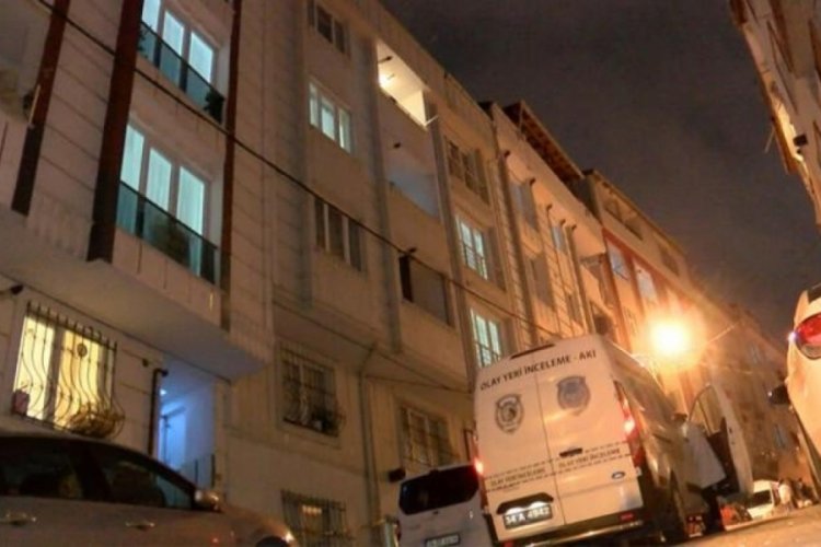 İstanbul'da ş&uuml;pheli polisten ka&ccedil;arken &ccedil;atıdan d&uuml;şt&uuml;! Hayatını kaybetti